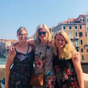 Meet your Posher, Linda